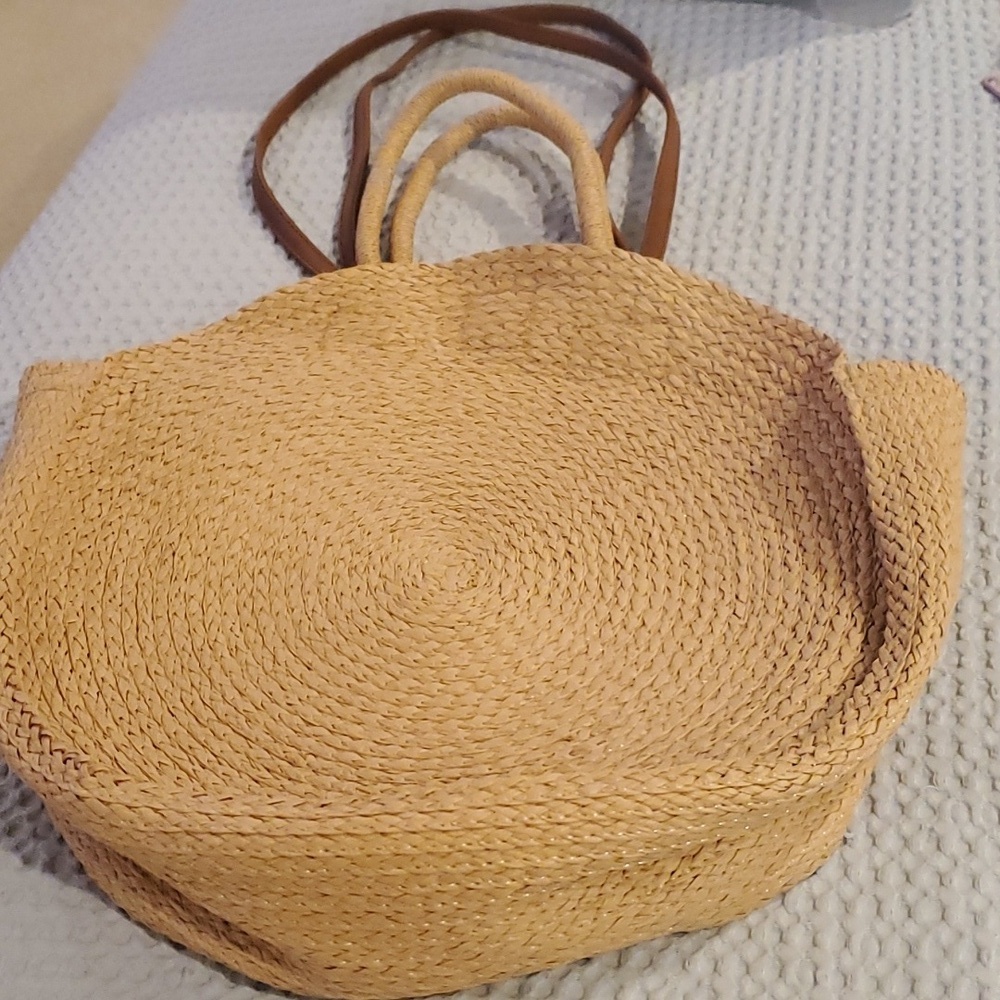 Round wicker purse (#22)